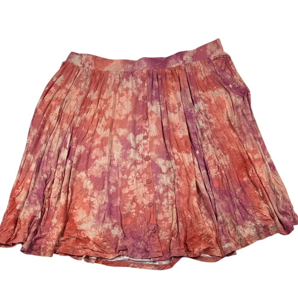 Torrid Swing Tie-dyed look Above The Knee Skirt Womens Size 4 (26 4X)‎ Pink